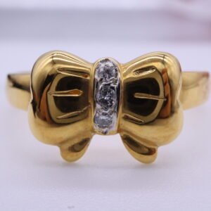 TD8277 "Ribbon" 18K Yellow Gold Ring with Diamonds