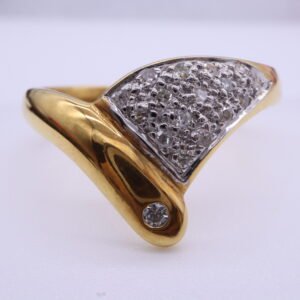 TD8345 18K Yellow Gold Ring with Diamonds