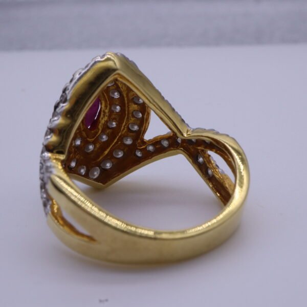 B2 "Mon Ruby" 18K Yellow Gold Ring with Ruby and Diamonds - Image 2