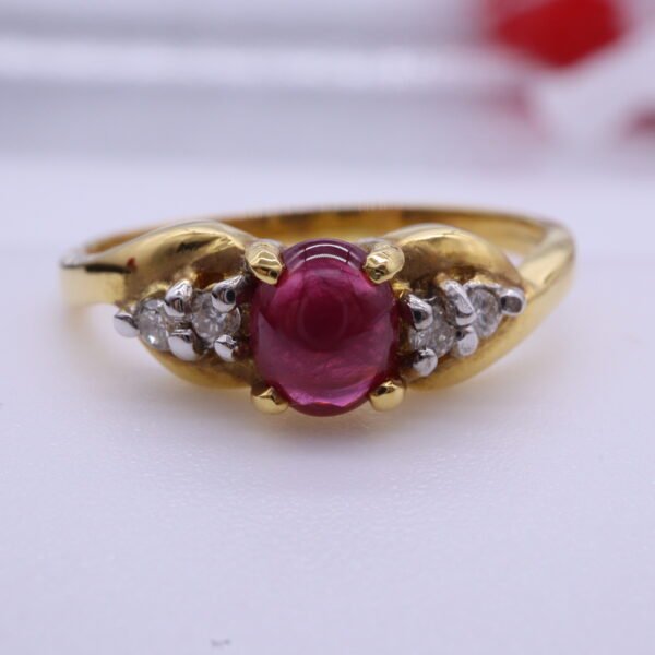 TD8249 18K Yellow Gold Ring with Ruby and Diamonds
