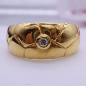 Z122 "Turtle" 18K Yellow Gold Ring with Diamonds