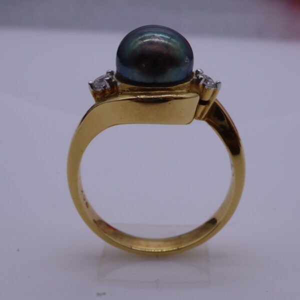 TD3680 18K Yellow Gold Ring with Black Pearl and Diamonds - Image 3