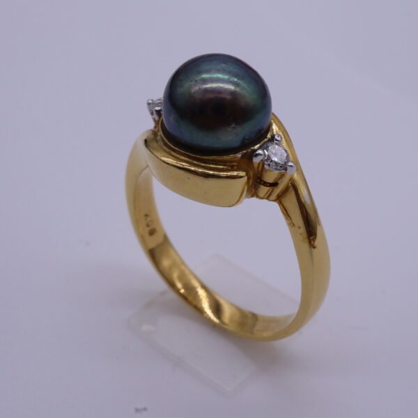 TD3680 18K Yellow Gold Ring with Black Pearl and Diamonds - Image 4