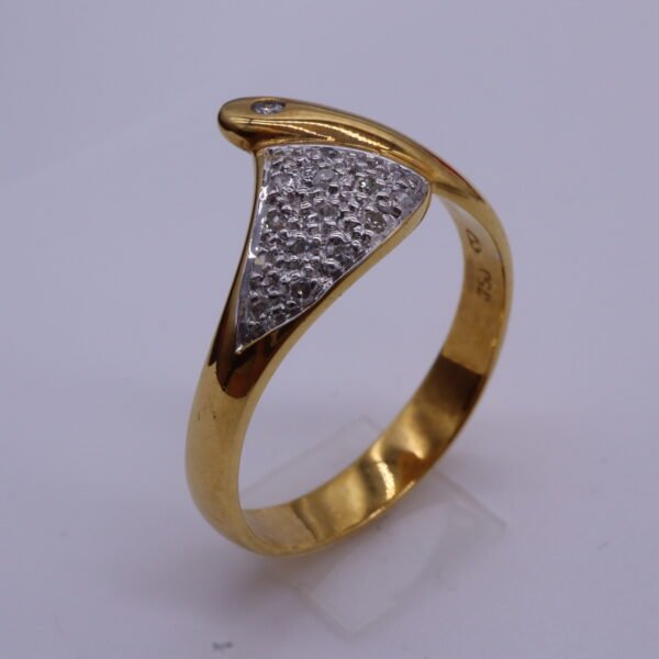 TD8345 18K Yellow Gold Ring with Diamonds - Image 2