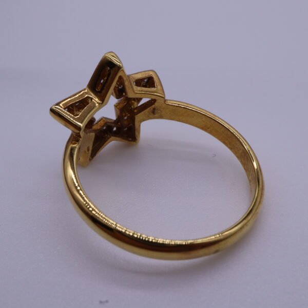 TD8349 "STAR" 18K Yellow Gold Ring with Diamonds - Image 3