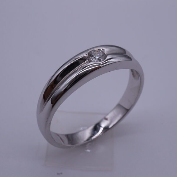 TD8745 18K White Gold Ring with Diamond - Image 2