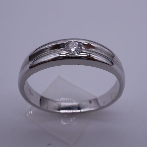 TD8745 18K White Gold Ring with Diamond - Image 3