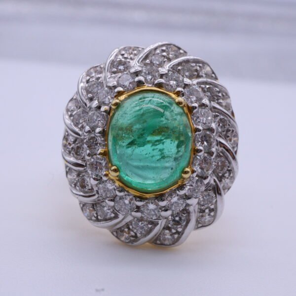 V2 "Mon Emeral" 18K Yellow Gold Ring with Emeral and Diamonds