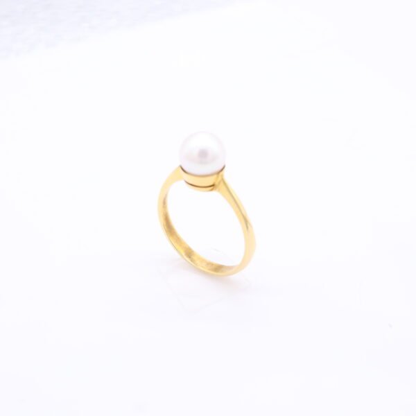 TD8280 "White Pearl" 18K Yellow Gold Ring with Pearl - Image 3