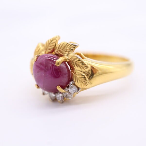 TD8384 "Ruby Flower" 18K Yellow Gold Ring with Ruby and Diamonds - Image 2