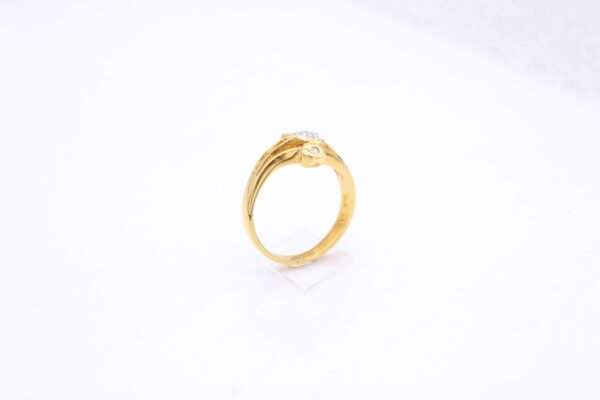 TD8315 "Heart" 18K Gold Ring with Diamonds - Image 5