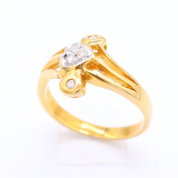 TD8315 "Heart" 18K Gold Ring with Diamonds