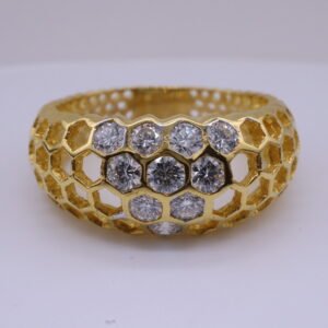 TD8260 "Honeycomb" 18K Gold Ring with Diamonds